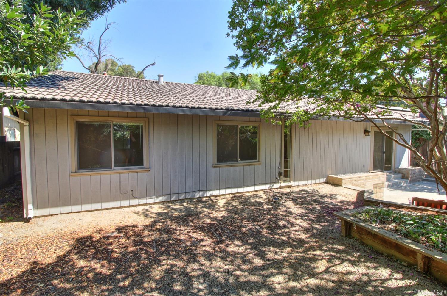 1226 Menlo Dr, Davis, CA 95616 photo 24
