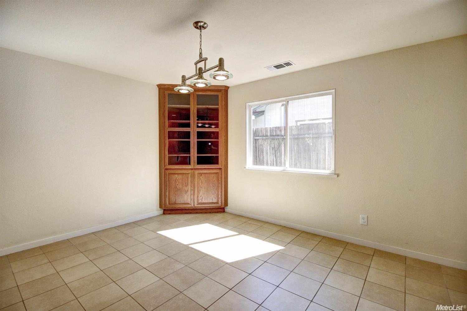 1226 Menlo Dr, Davis, CA 95616 photo 7