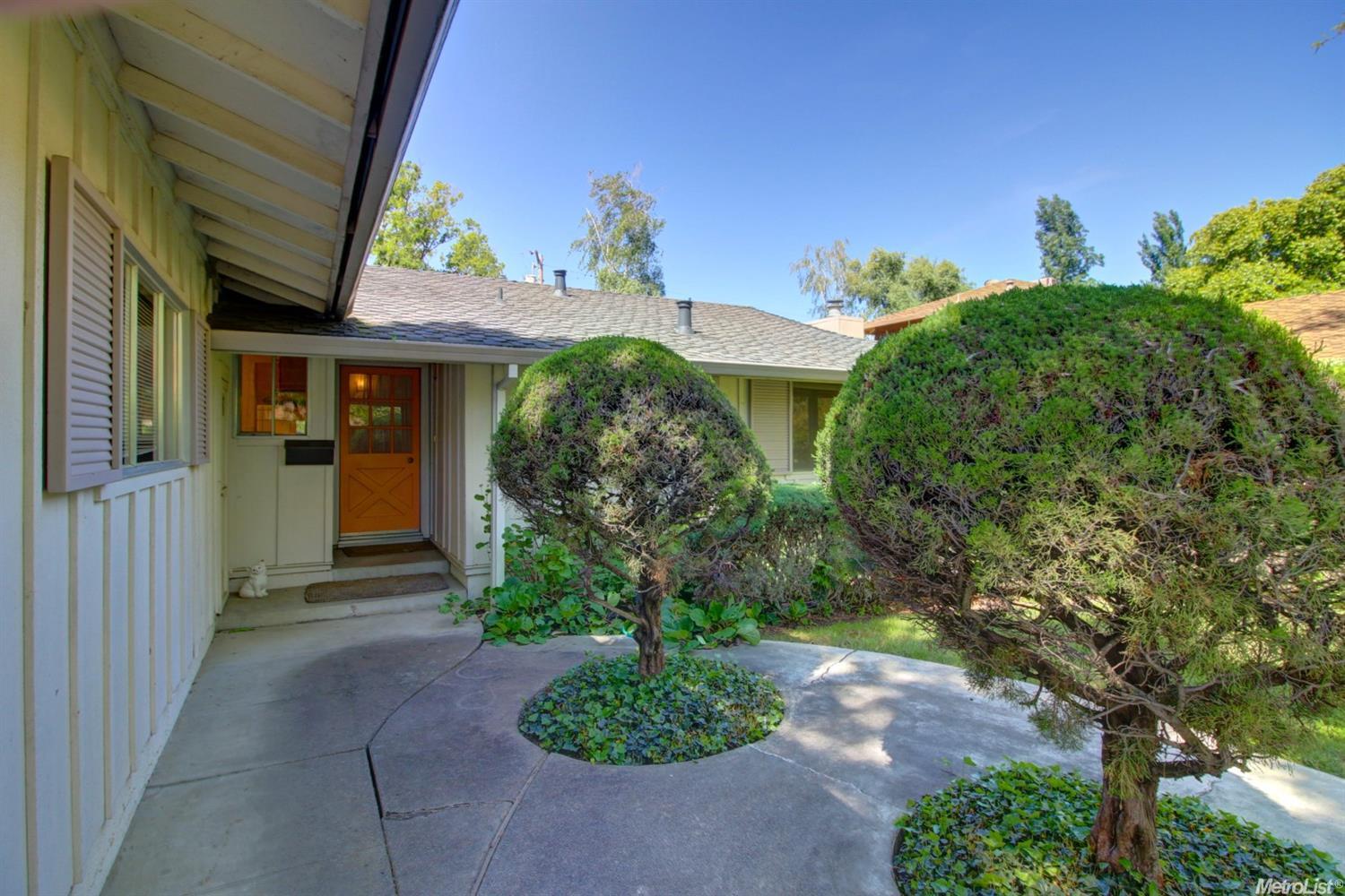 1301 Cedar Pl, Davis, CA 95616 photo 2