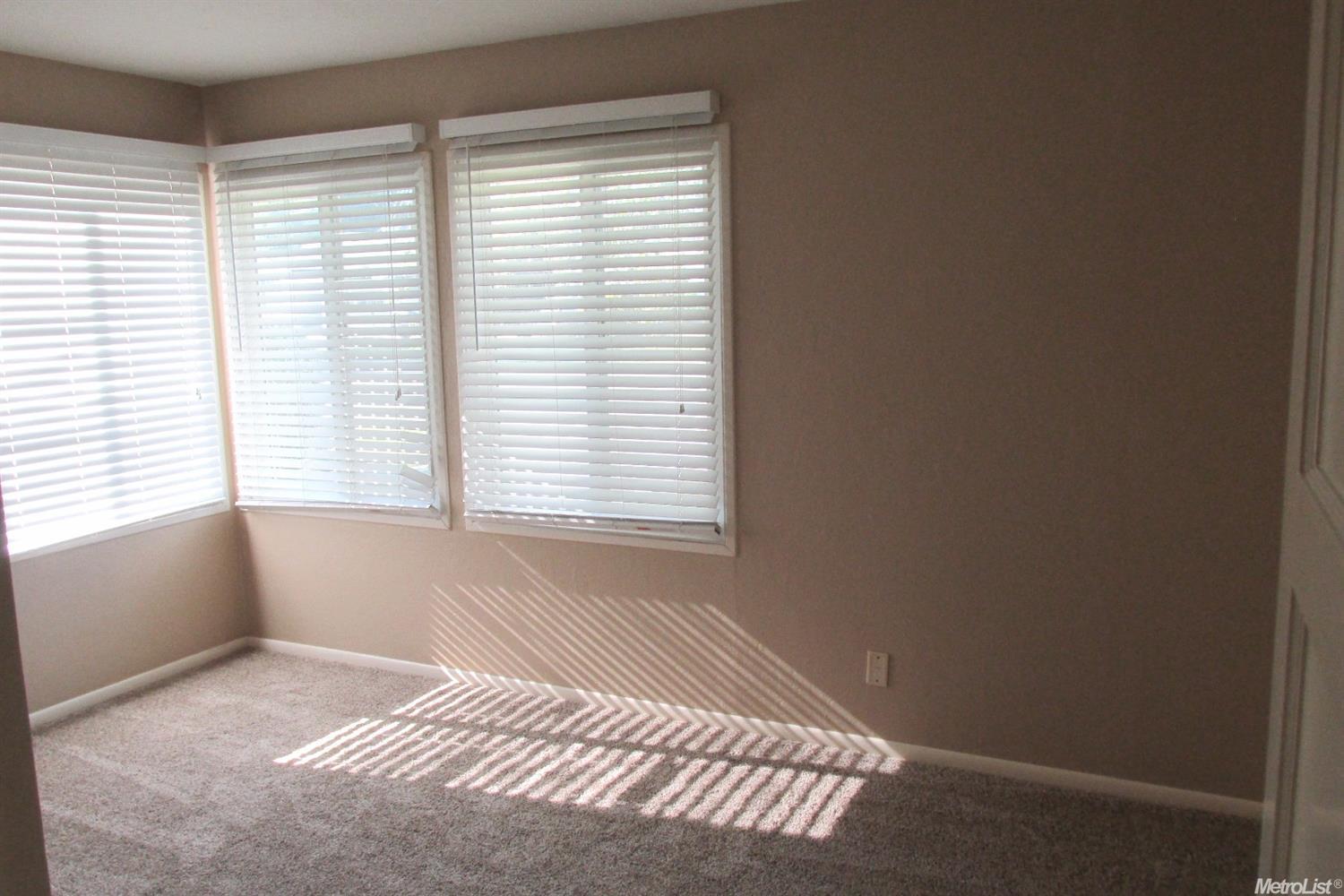 2028 Dora St, Modesto, CA 95354 photo 9