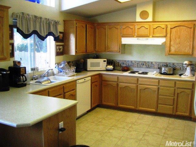 5048 Berkeley Rd, Hughson, CA 95326 photo 6