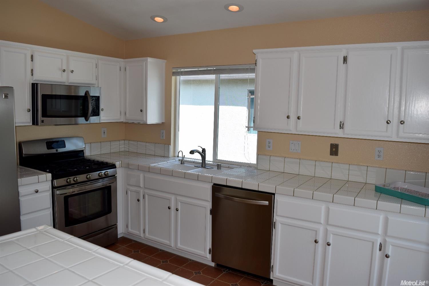 1402 Santander Ct, Davis, CA 95618 photo 6
