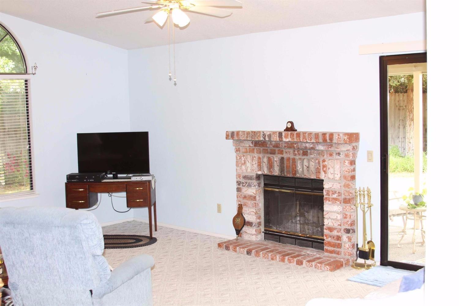 8044 Ladd Ct, Antelope, CA 95843 photo 4