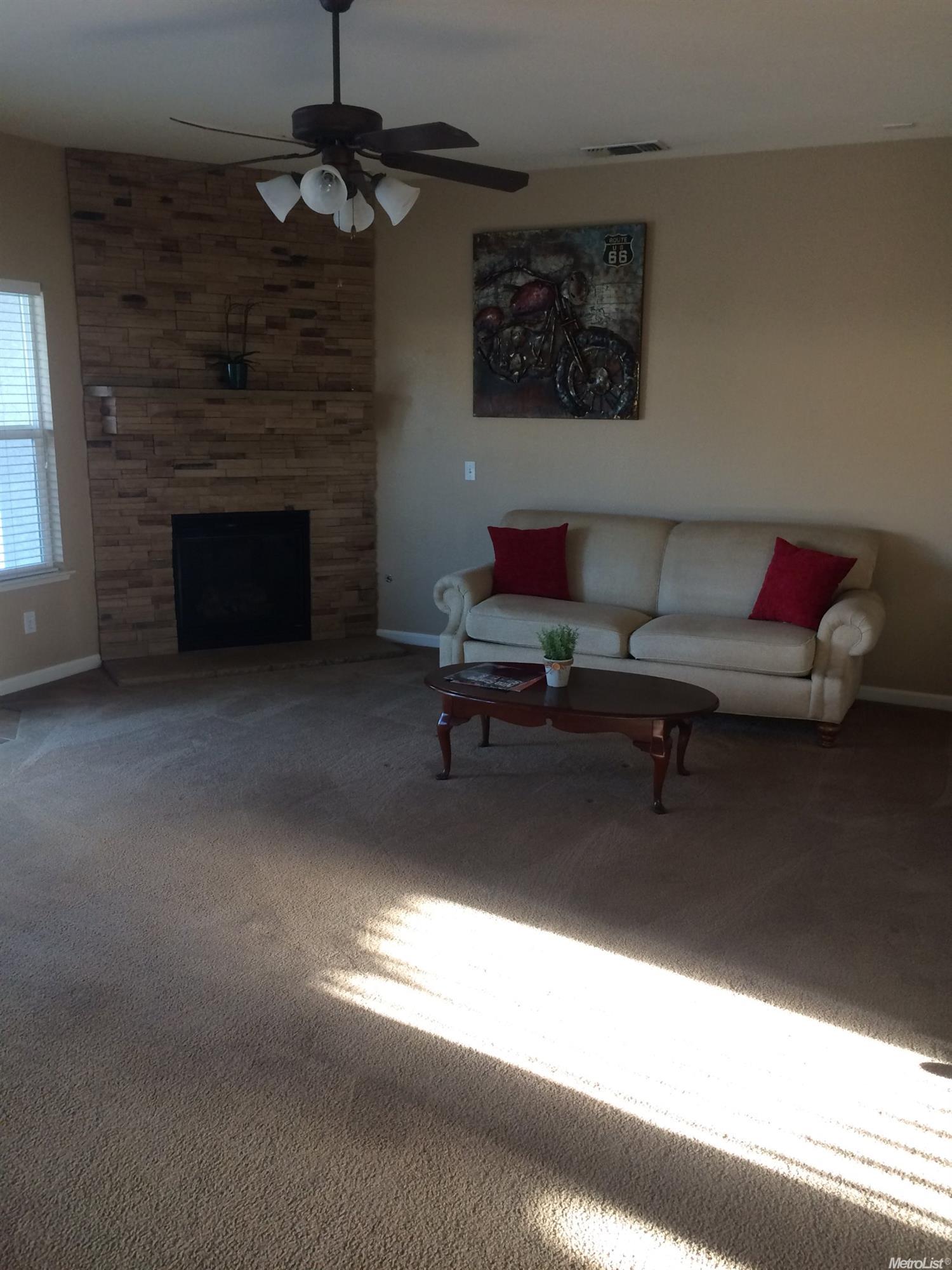 1920 Mari Ln, Hughson, CA 95326 photo 4