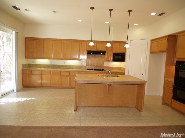 1312 Cliff Swallow Dr, Patterson, CA 95363 photo 5