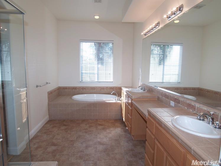 1312 Cliff Swallow Dr, Patterson, CA 95363 photo 7