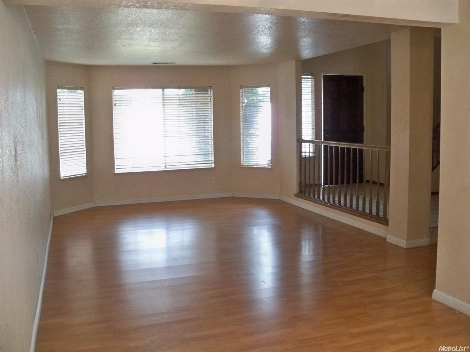 3908 Gagos Dr, Modesto, CA 95356 photo 2