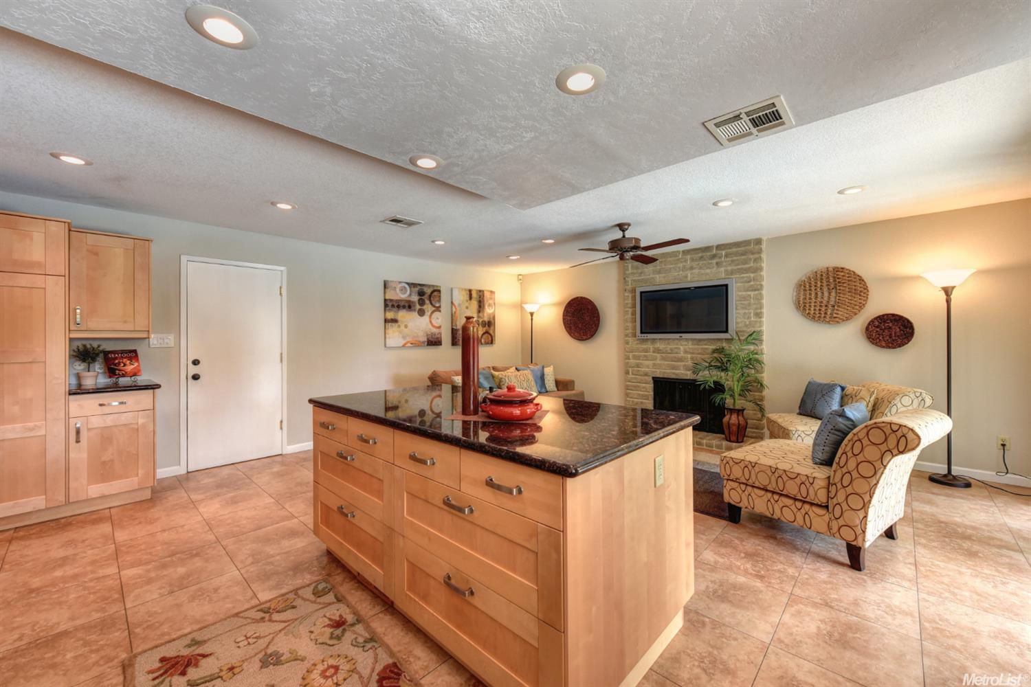 6324 Hillrise Dr, Carmichael, CA 95608 photo 12