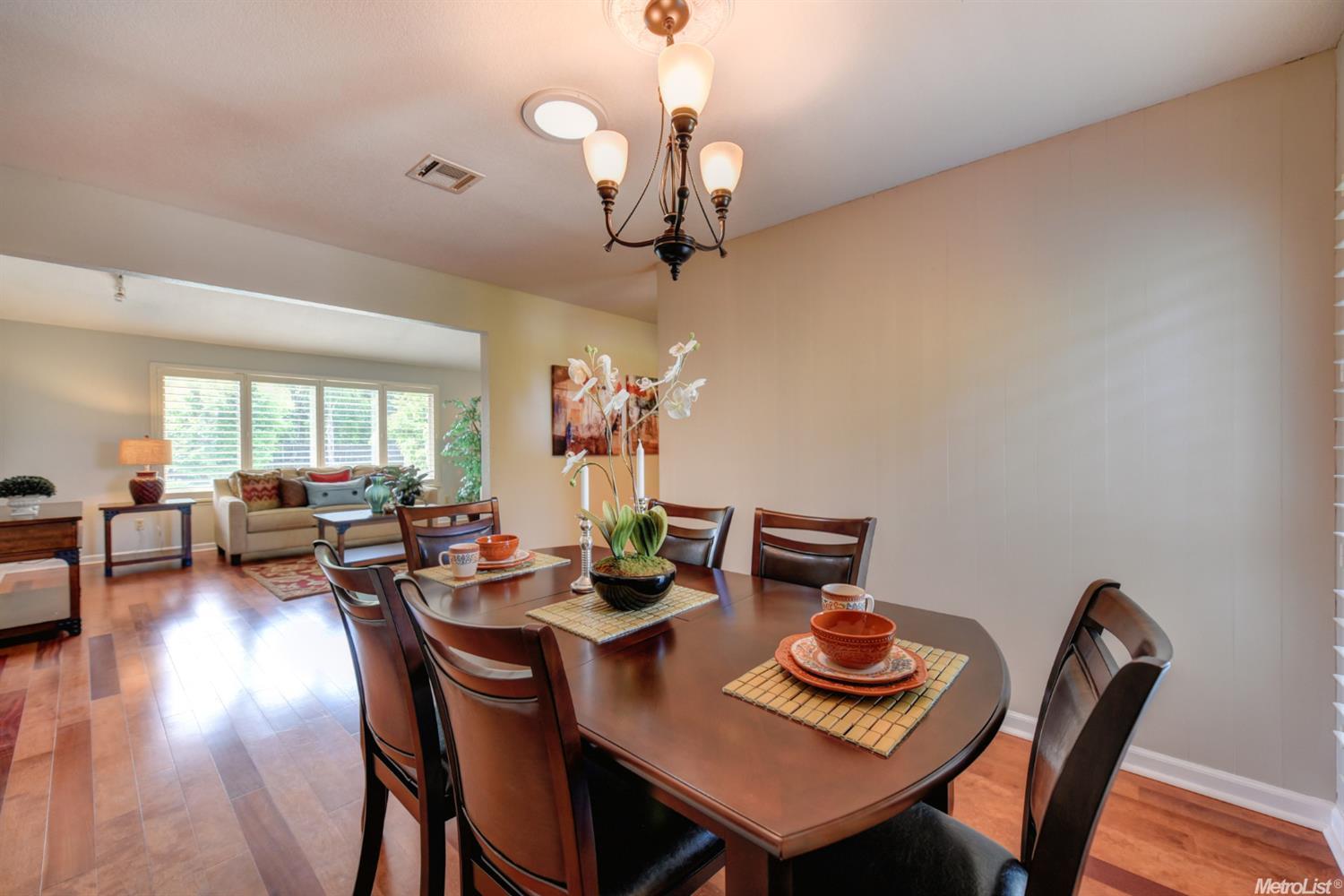 6324 Hillrise Dr, Carmichael, CA 95608 photo 4