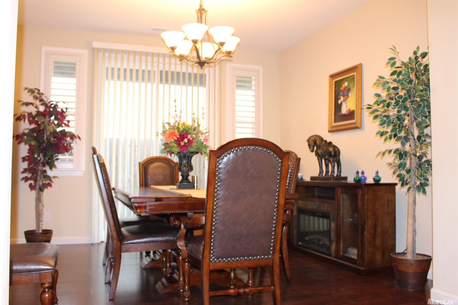 2304 Kaslin Dr, Modesto, CA 95355 photo 3