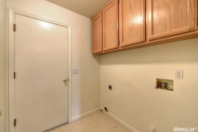 8218 Falcon View Dr, Antelope, CA 95843 photo 21