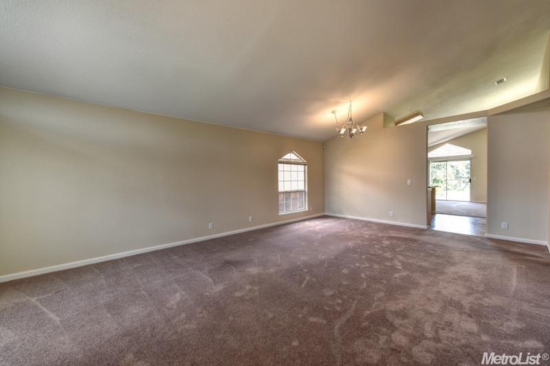 8218 Falcon View Dr, Antelope, CA 95843 photo 6