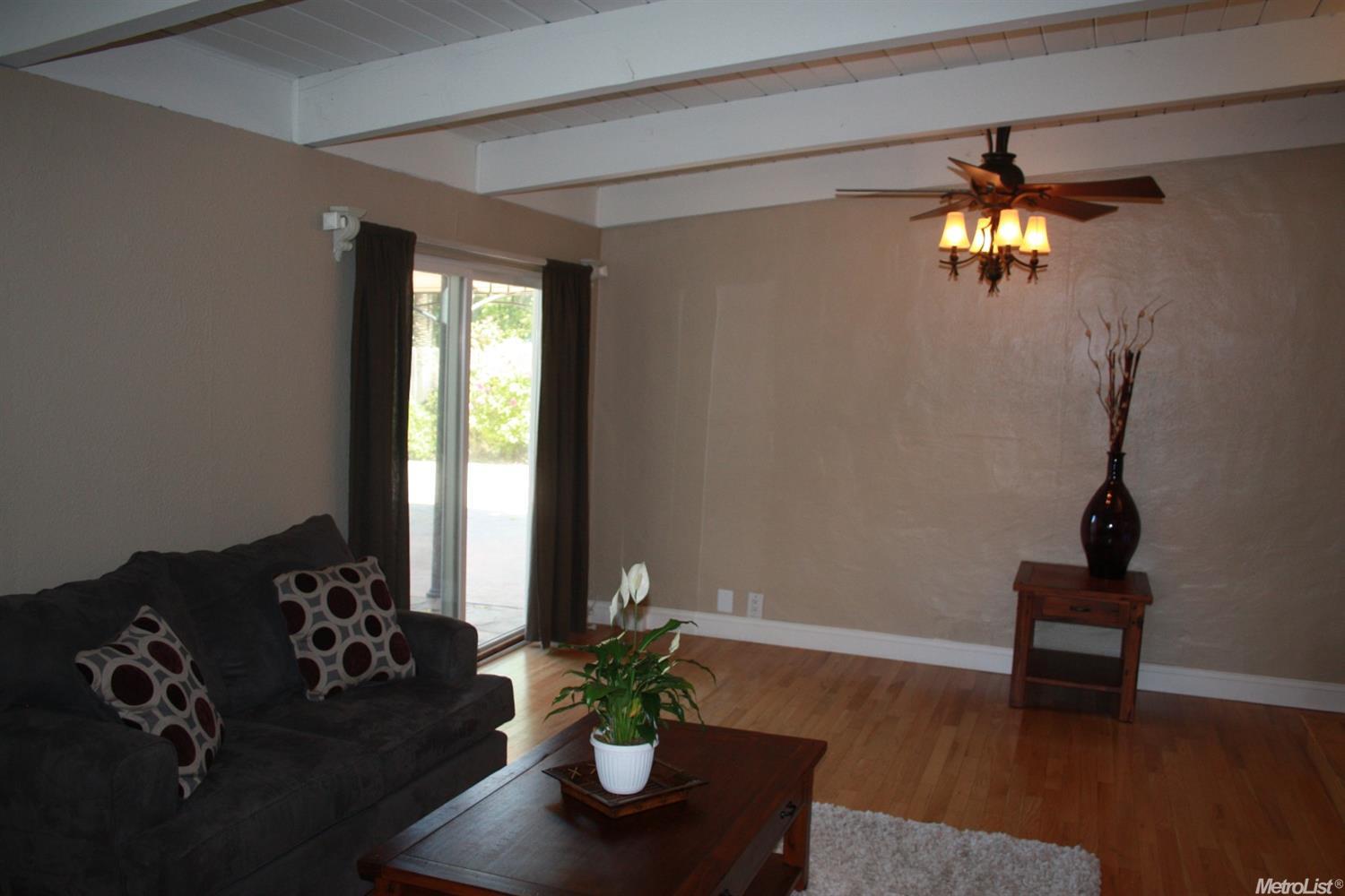 2671 Wright St, Sacramento, CA 95821 photo 2