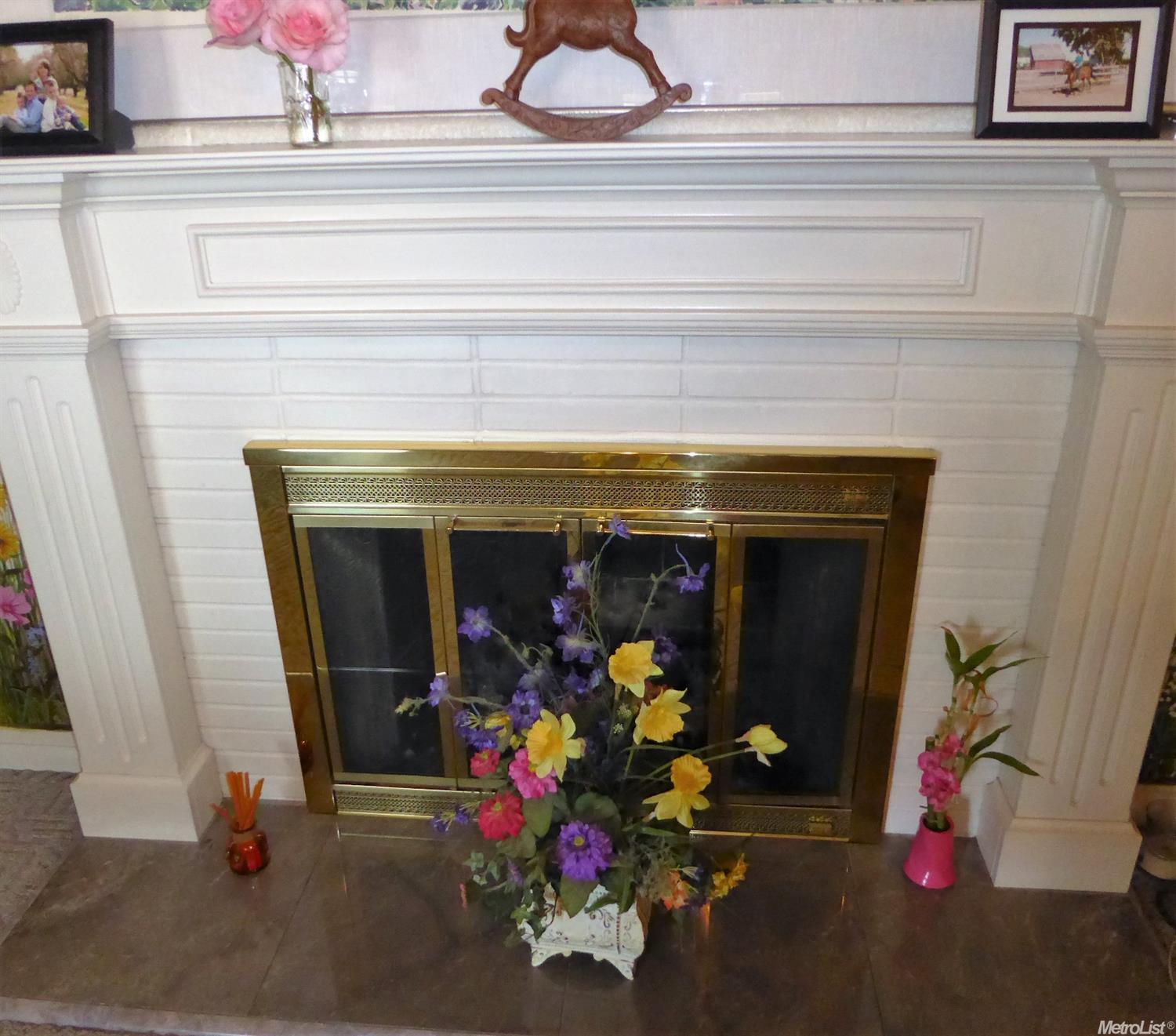 406 N Fairmont Ave, Lodi, CA 95240 photo 4