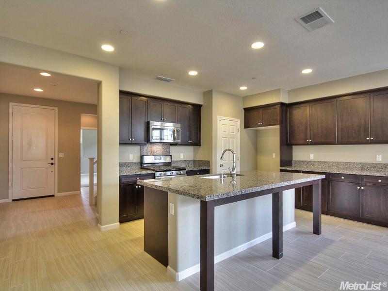2641 Solomon Ln, Tracy, CA 95377 photo 2