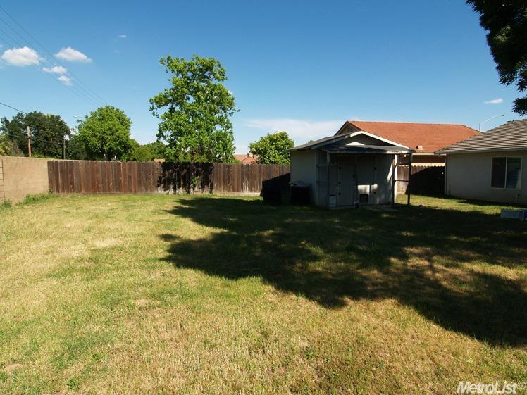 2625 Riverbend Dr, Modesto, CA 95351 photo 12