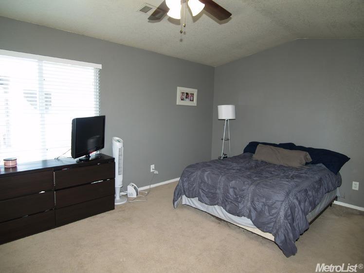 2625 Riverbend Dr, Modesto, CA 95351 photo 9