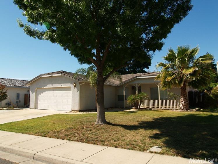 2625 Riverbend Dr, Modesto, CA 95351 photo 2