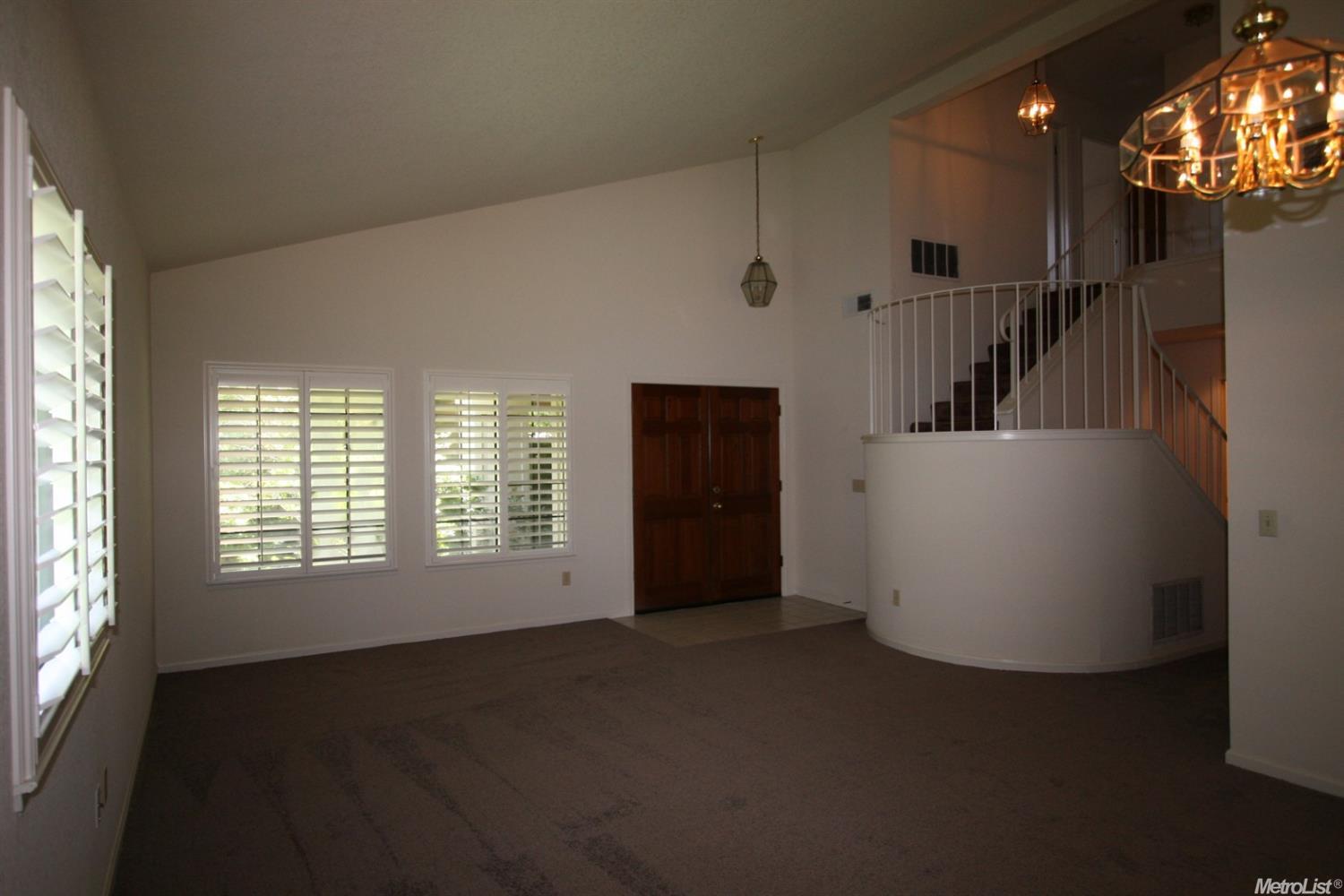 431 Swallow Ln, Lodi, CA 95240 photo 5