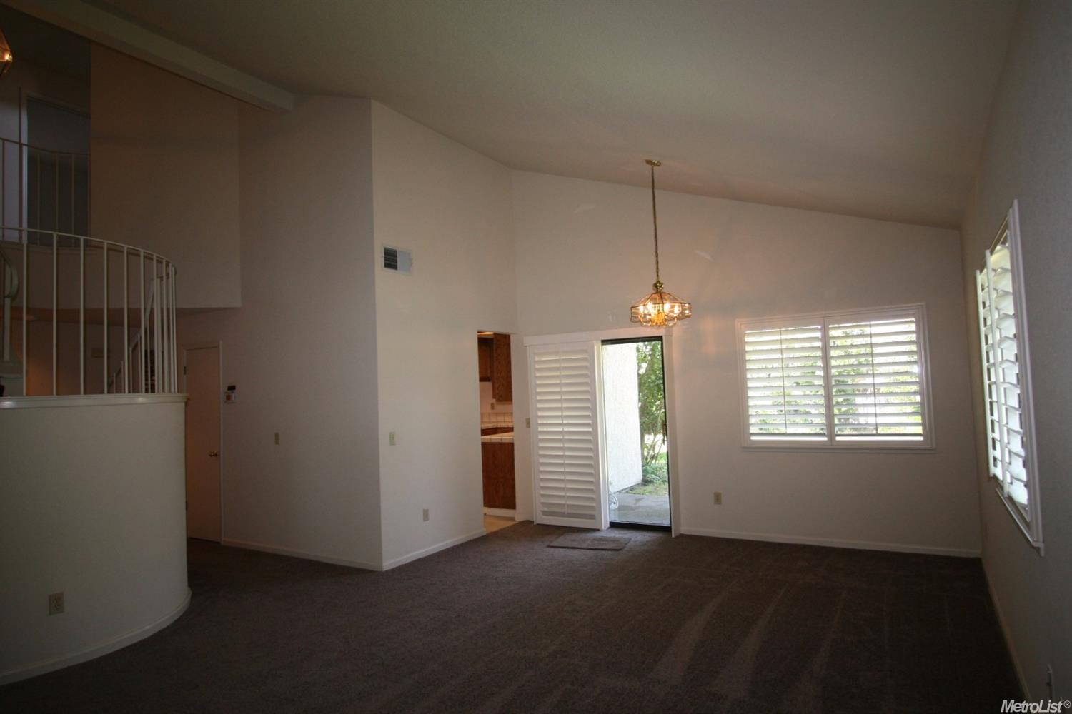 431 Swallow Ln, Lodi, CA 95240 photo 4