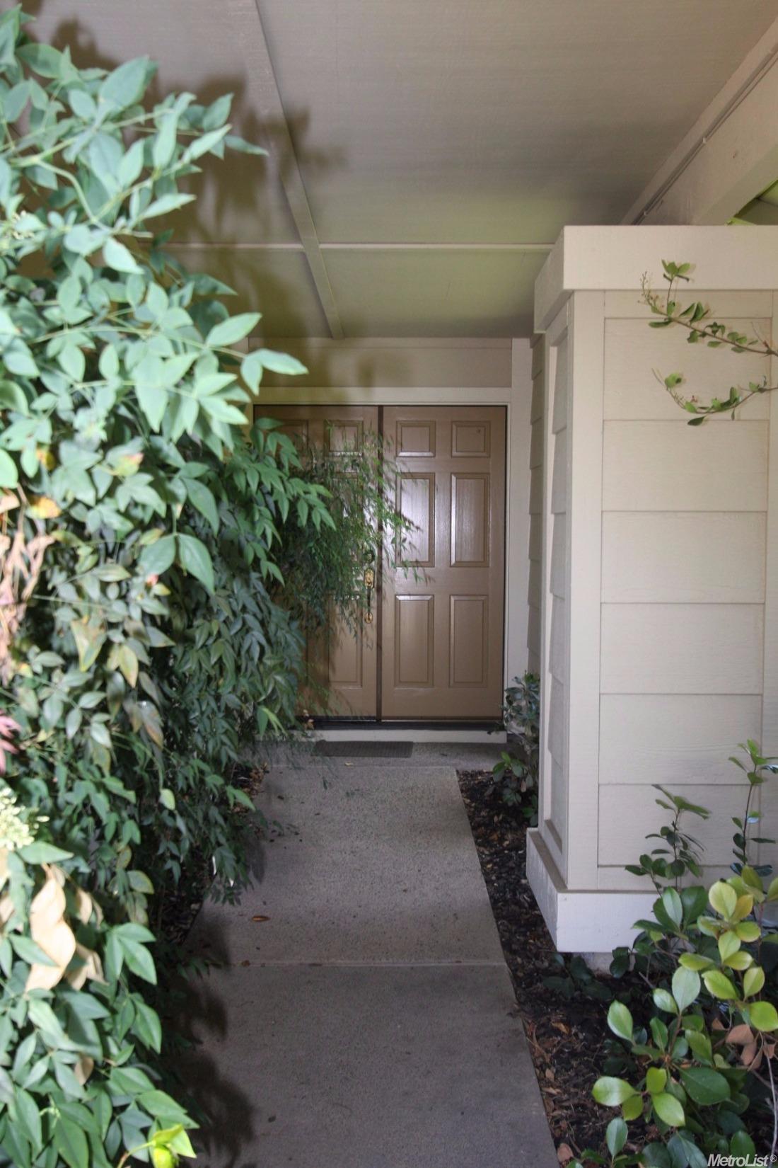 431 Swallow Ln, Lodi, CA 95240 photo 2