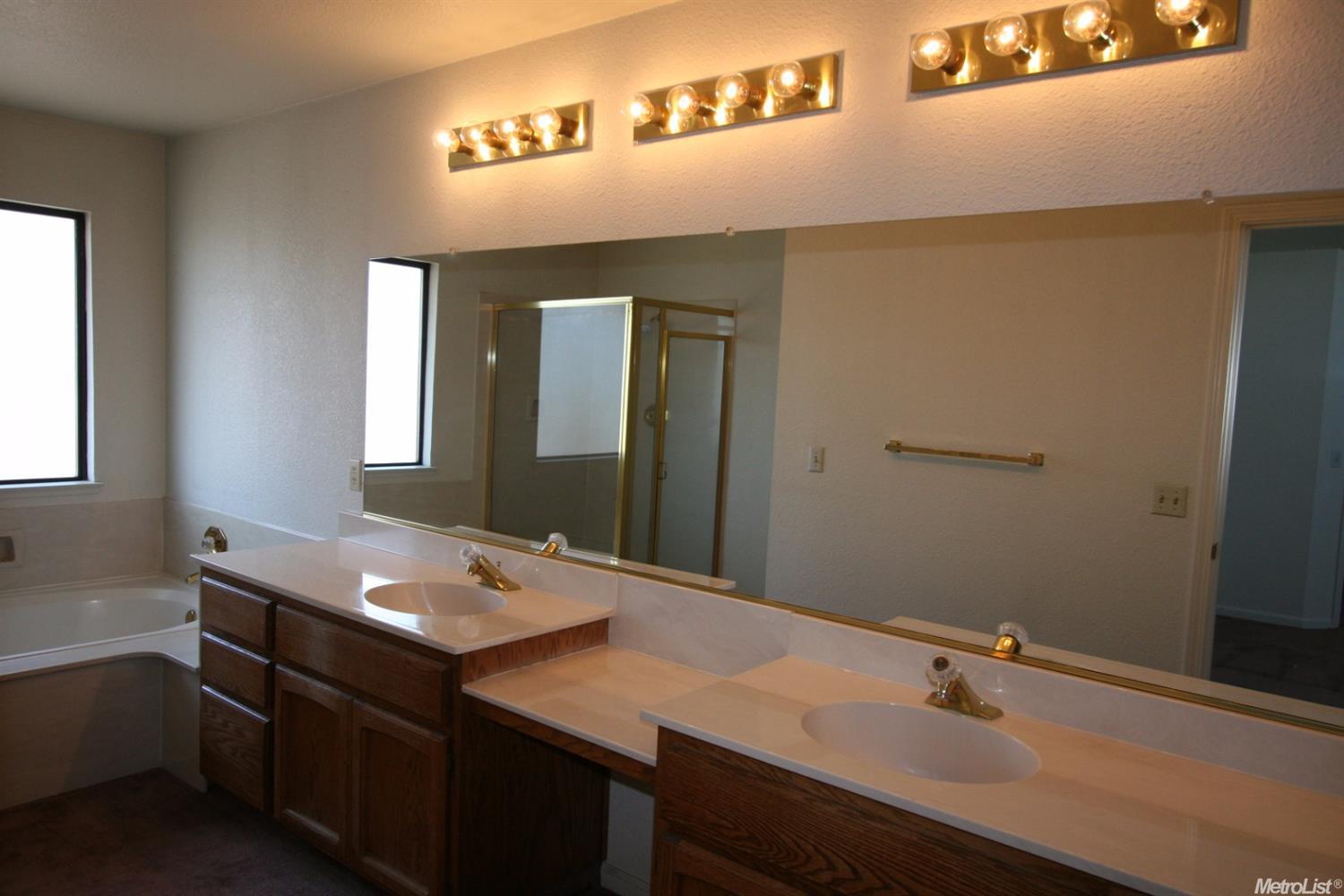 431 Swallow Ln, Lodi, CA 95240 photo 22