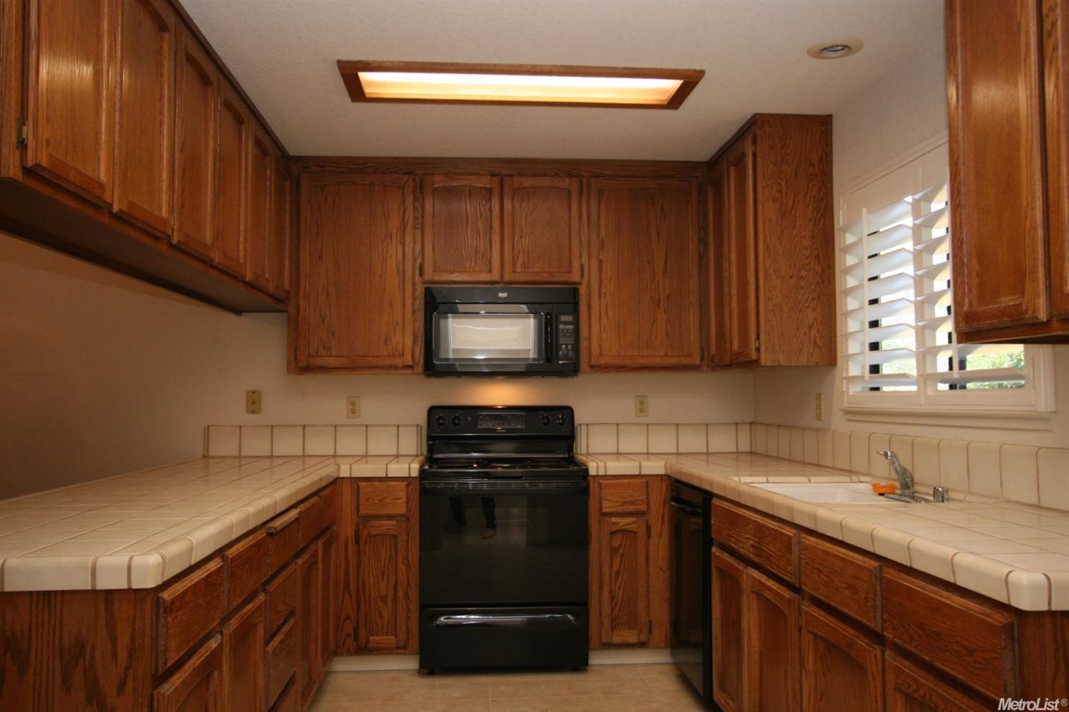 431 Swallow Ln, Lodi, CA 95240 photo 9