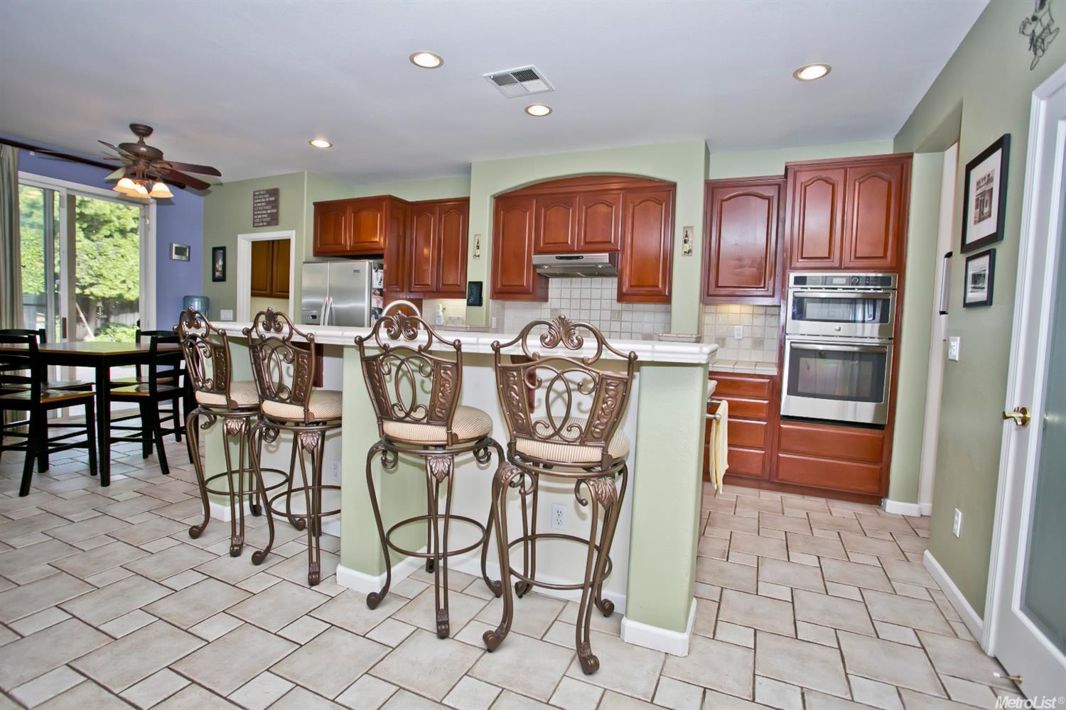 667 Amethyst Dr, Ripon, CA 95366 photo 9