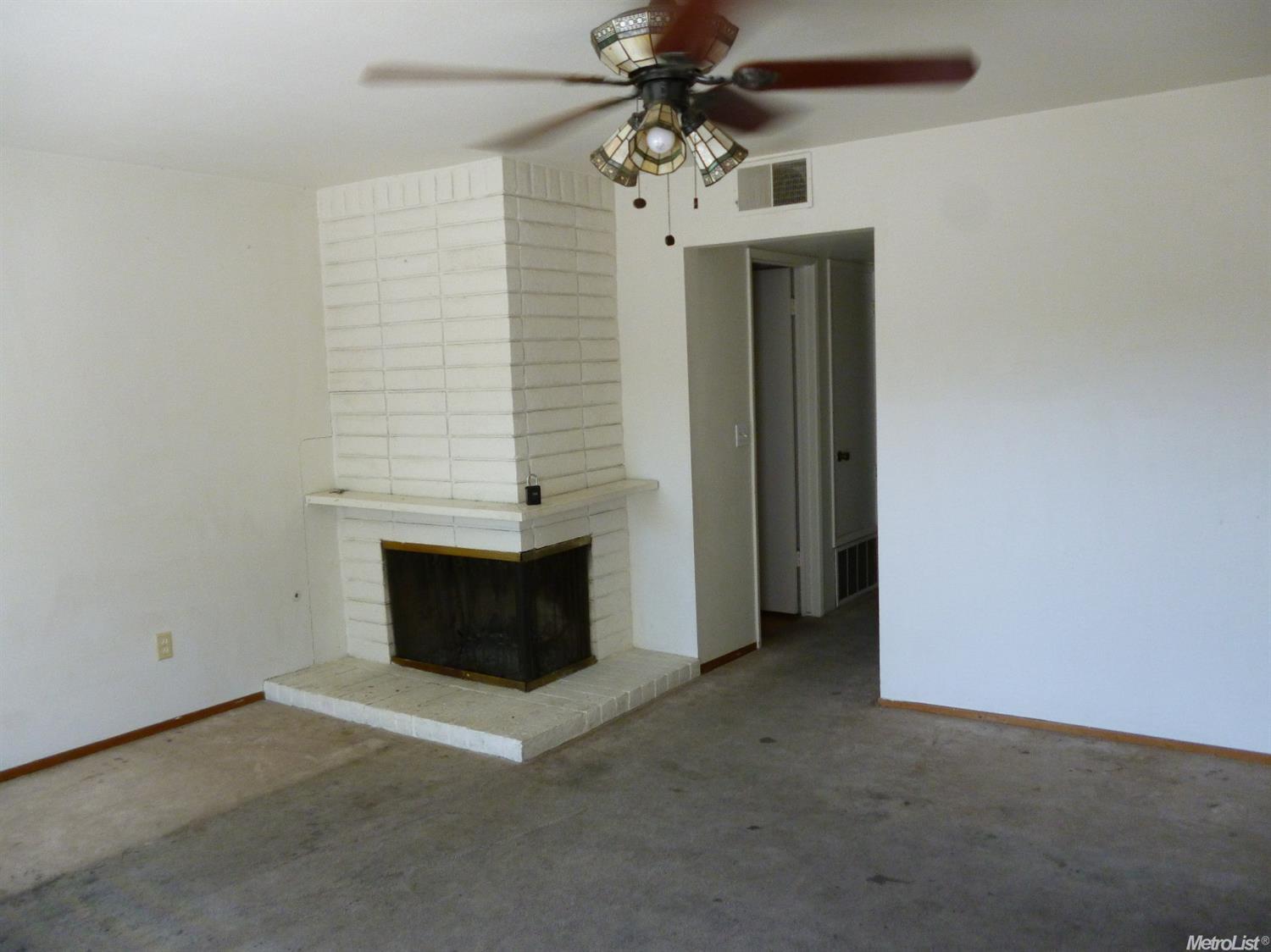 313 Capistrano Dr, Modesto, CA 95354 photo 4