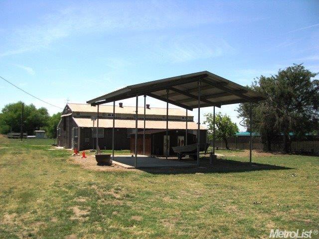 712 E Clausen Rd, Turlock, CA 95380 photo 9