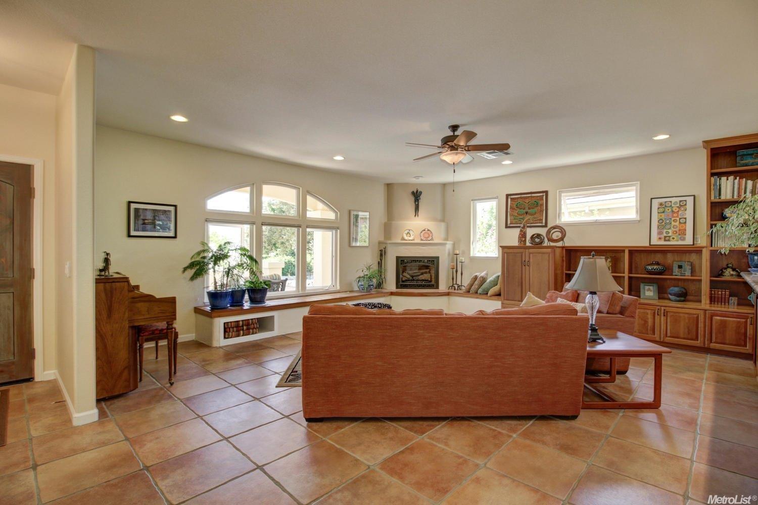 2617 Duchamp St, Davis, CA 95618 photo 4