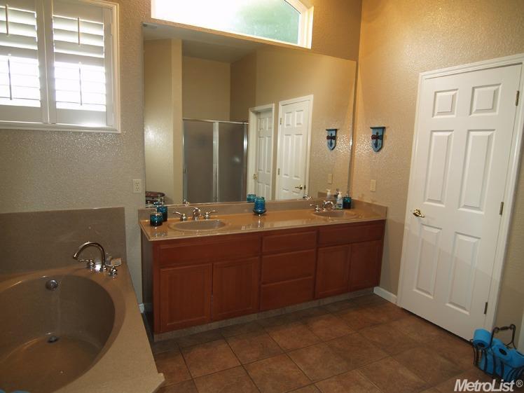 1701 Hemstead Ave, Modesto, CA 95355 photo 14