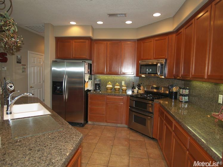 1701 Hemstead Ave, Modesto, CA 95355 photo 10