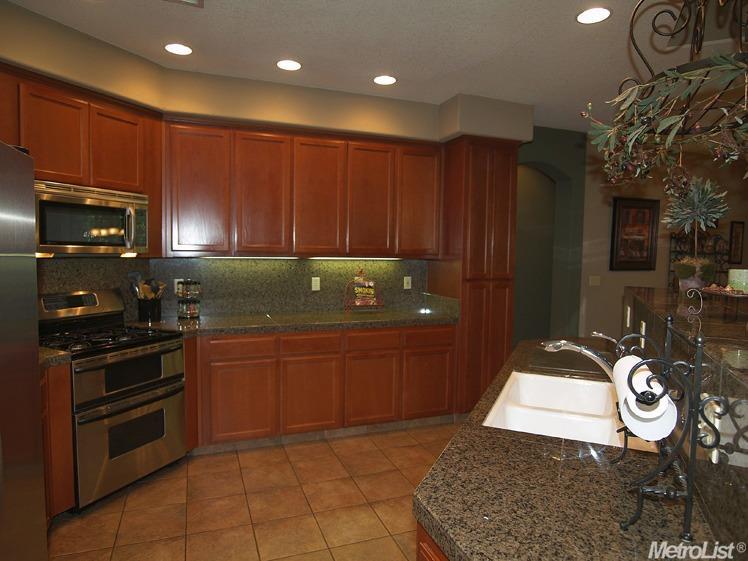 1701 Hemstead Ave, Modesto, CA 95355 photo 11