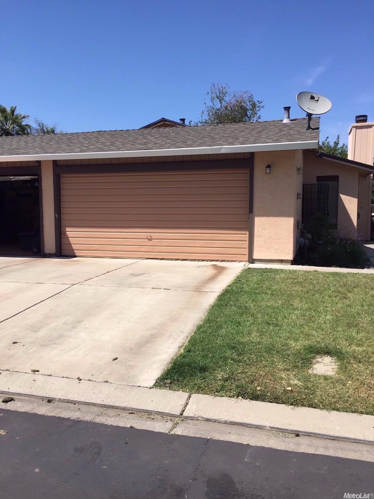 1296 Spruce Ln #2, Manteca, CA 95336 photo 1
