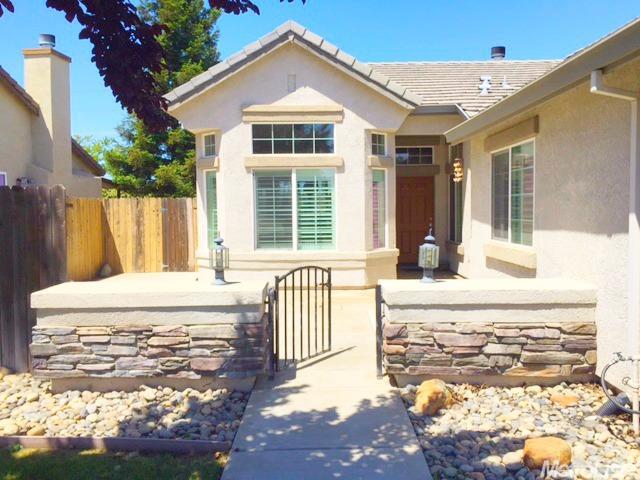 1070 Foxfire Dr, Manteca, CA 95337 photo 2