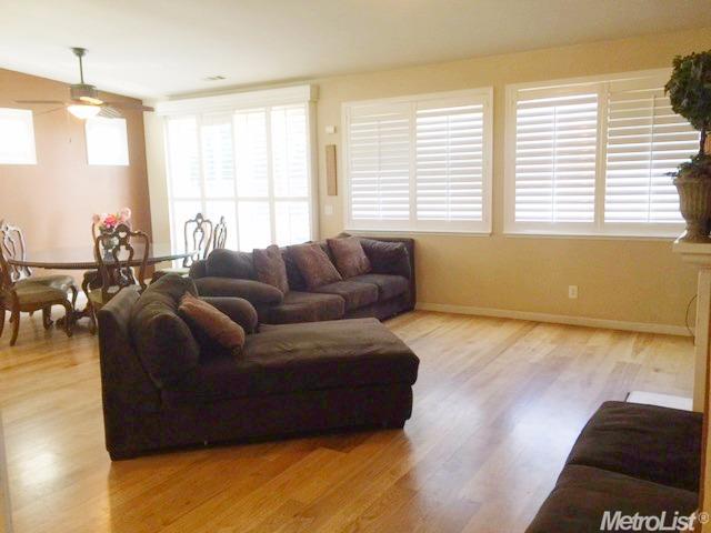 1070 Foxfire Dr, Manteca, CA 95337 photo 4