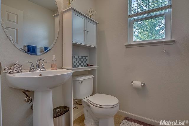 2722 Cobbler St, Manteca, CA 95337 photo 5