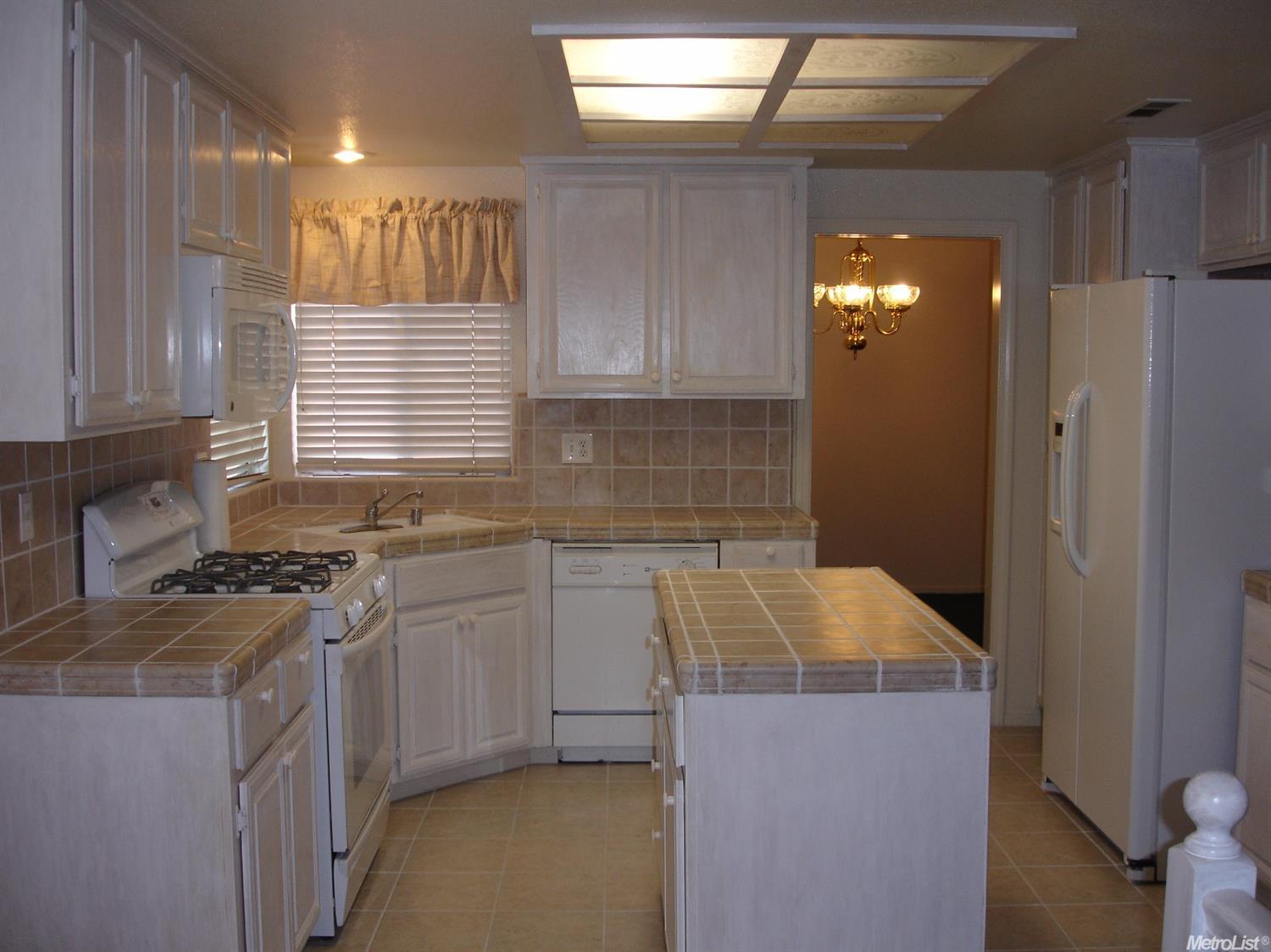 1601 Westridge Pl, Modesto, CA 95358 photo 2