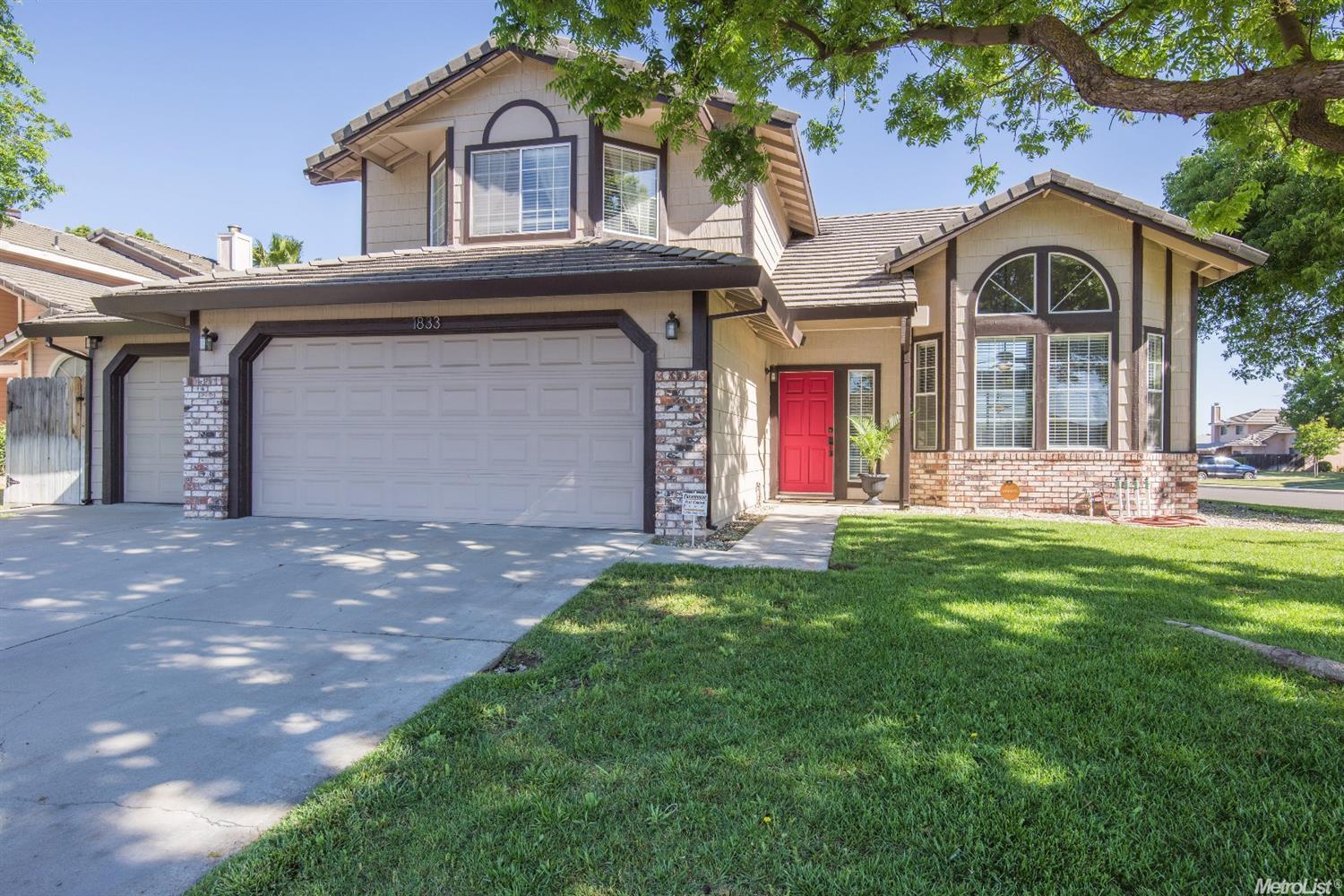 1833 Blueridge Ct, Modesto, CA 95351 photo 1