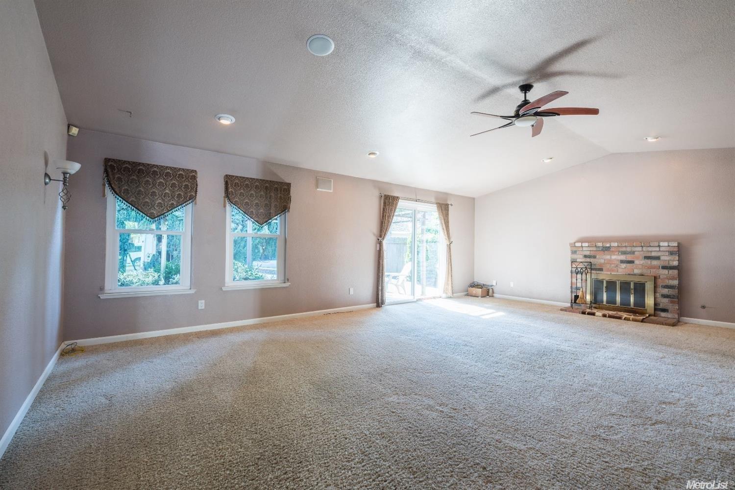 1004 Chalone Ct, Modesto, CA 95358 photo 9