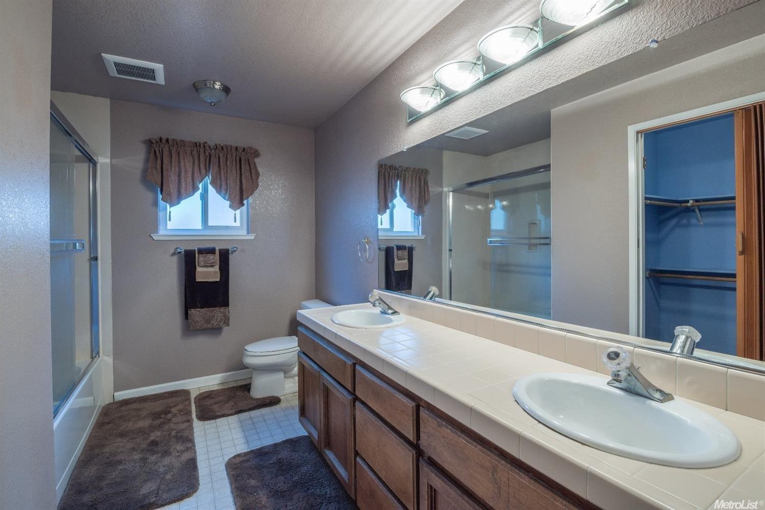 1004 Chalone Ct, Modesto, CA 95358 photo 15