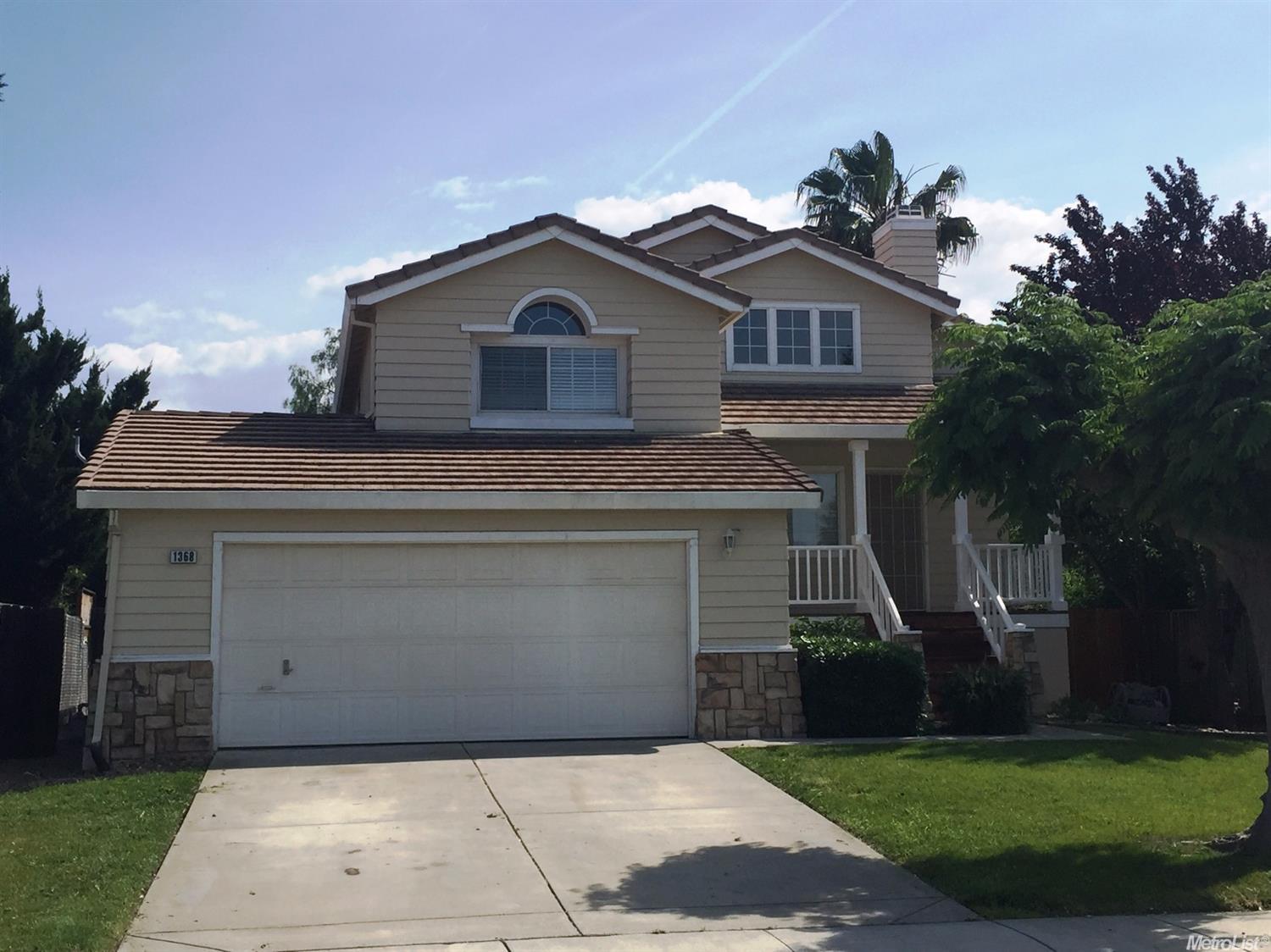 1368 Jonathan Pl, Tracy, CA 95377 photo 2