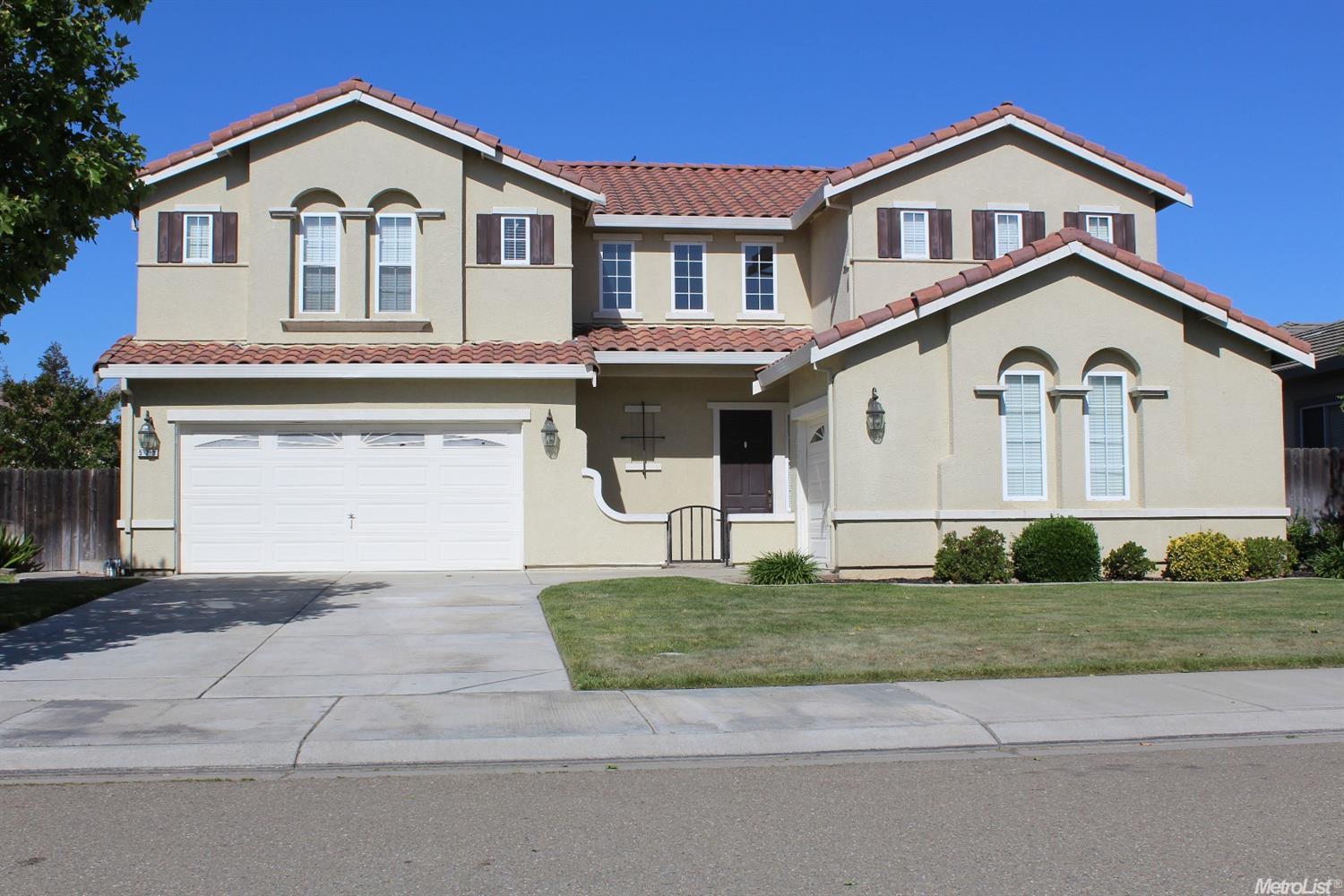 573 Bob Way, Ripon, CA 95366 photo 1
