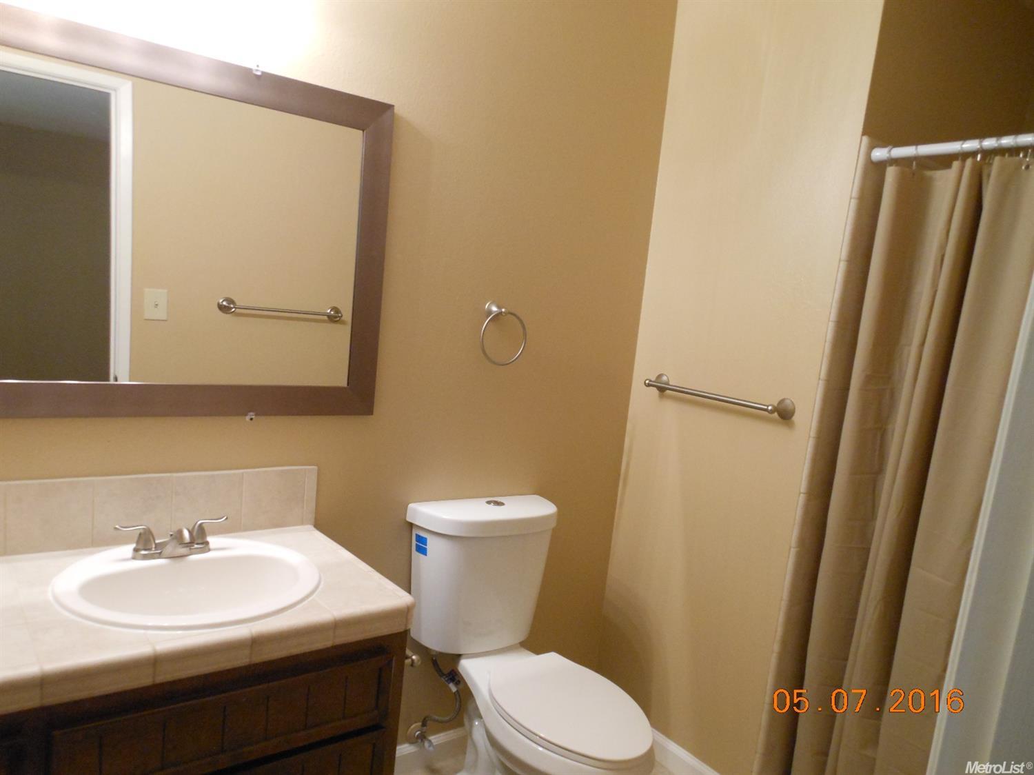 2101 E Linwood Ave, Turlock, CA 95380 photo 10