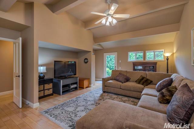27446 Oakside Dr, Davis, CA 95618 photo 17