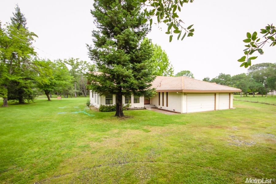 4919 Saunders Ave, Loomis, CA 95650 photo 2