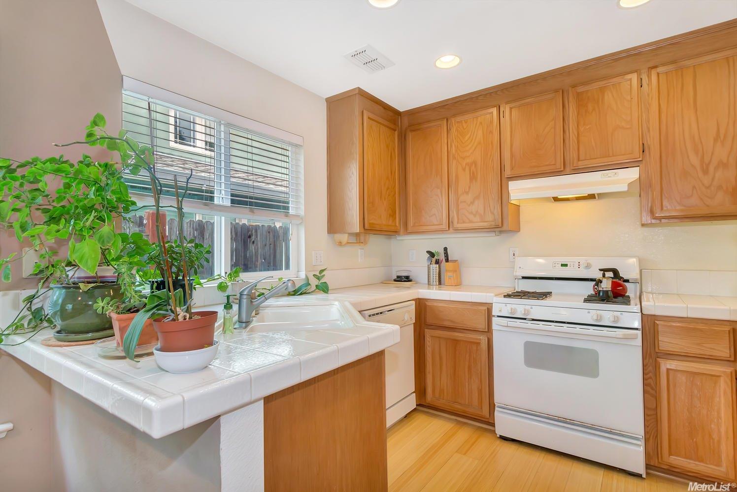 2617 Albany Ave, Davis, CA 95618 photo 4
