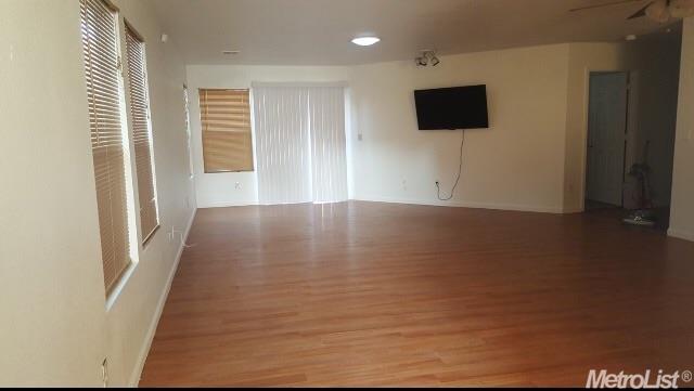 1111 Kestrel Dr, Patterson, CA 95363 photo 3