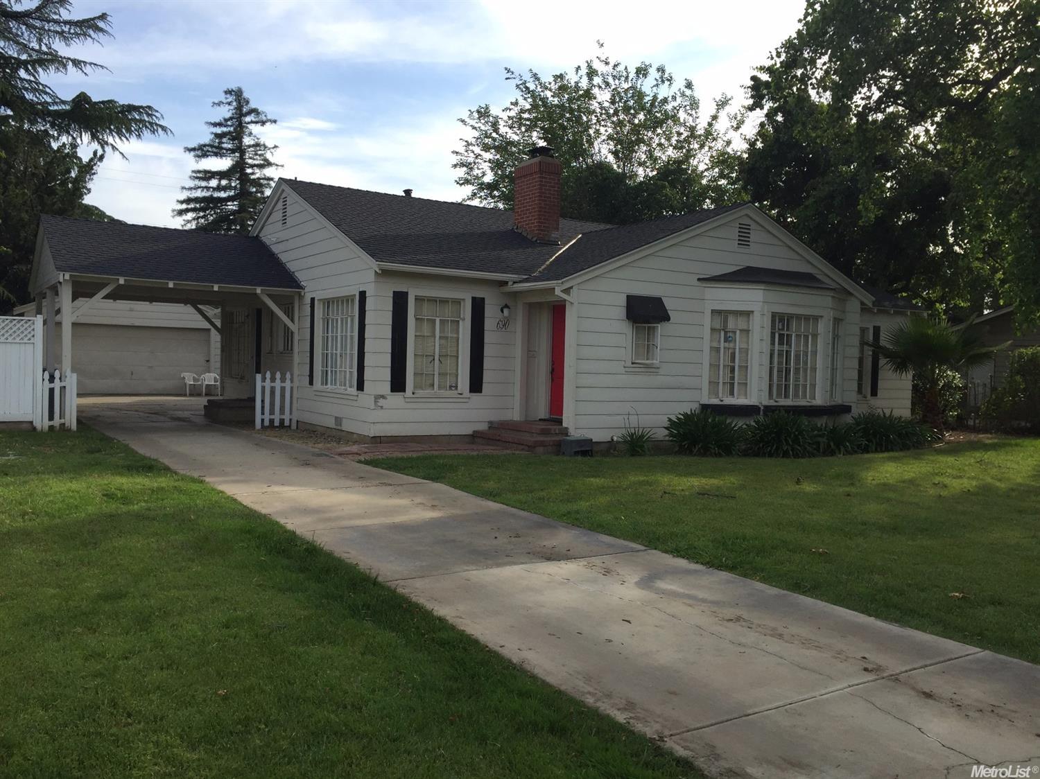 690 E 21st St, Merced, CA 95340 photo 2